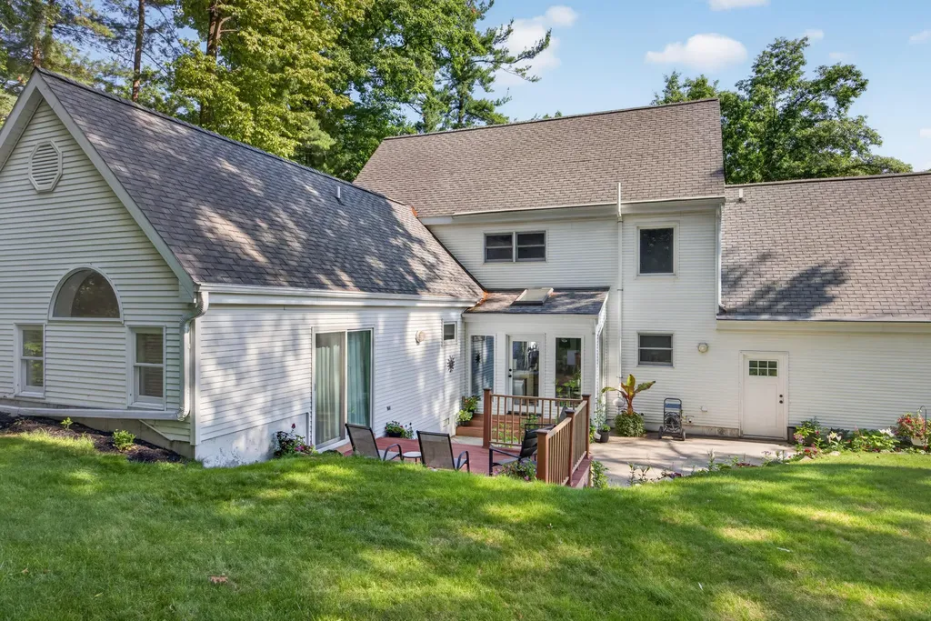 19547 Golfview Drive Big Rapids Charter Township MI 49307