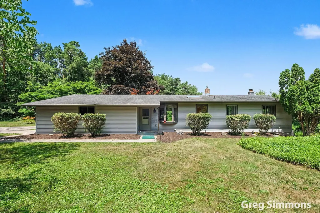 1079 Rector Street NE Algoma Township MI 49345