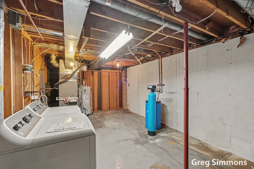 1079 Rector Street NE Algoma Township MI 49345