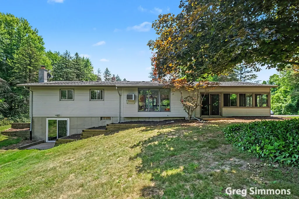 1079 Rector Street NE Algoma Township MI 49345