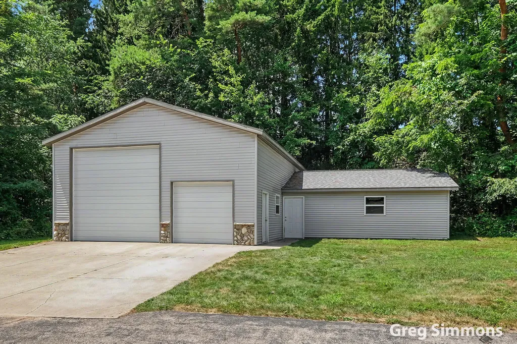 1079 Rector Street NE Algoma Township MI 49345