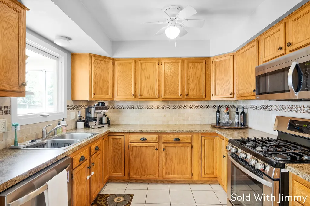 1340 Beckwith Avenue NE Grand Rapids City MI 49505