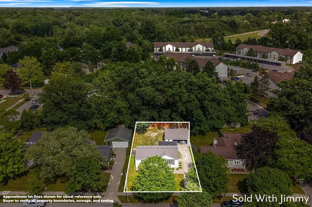1340 Beckwith Avenue NE Grand Rapids City MI 49505