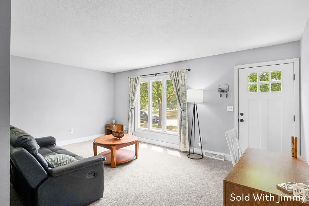 1340 Beckwith Avenue NE Grand Rapids City MI 49505