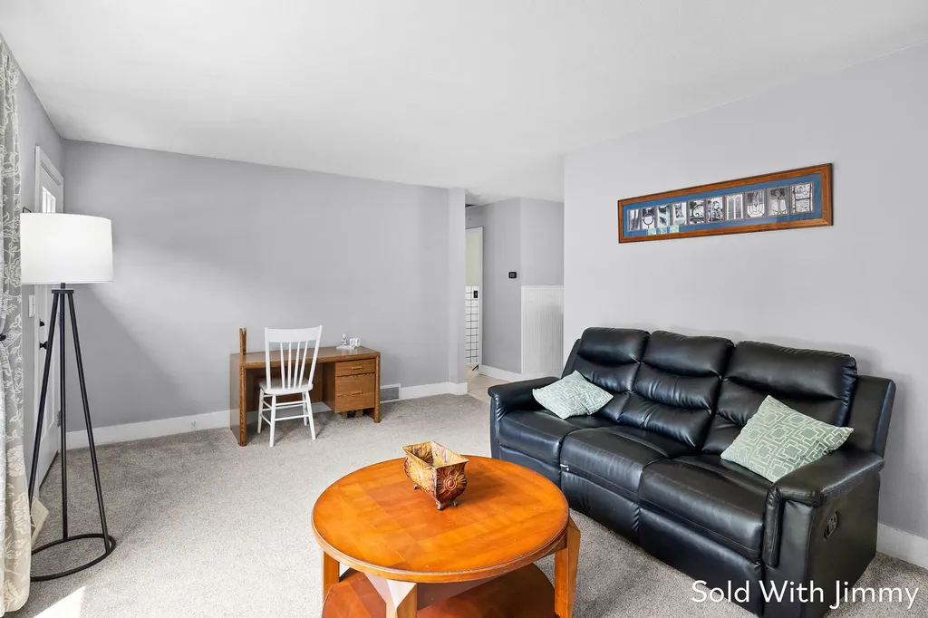 1340 Beckwith Avenue NE Grand Rapids City MI 49505