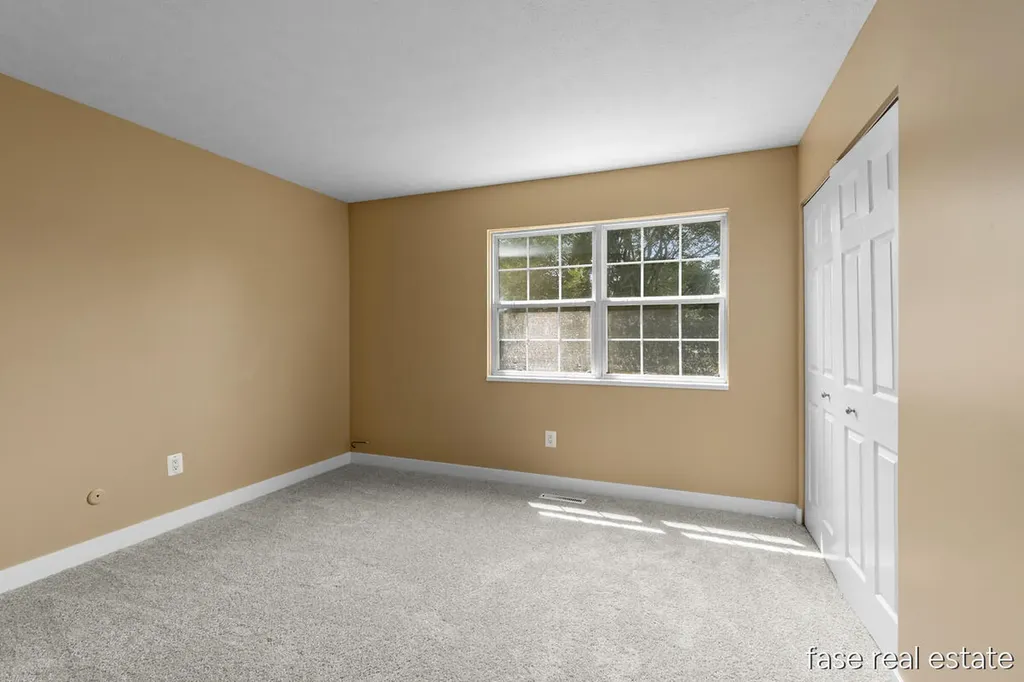 4605 Tabor Road NW Alpine Township MI 49321