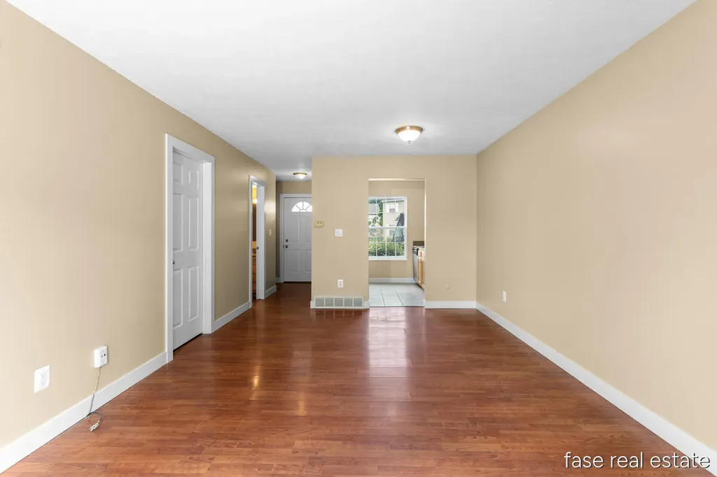 4605 Tabor Road NW Alpine Township MI 49321
