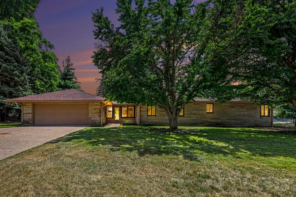 3160 Baker Park Drive SE Grand Rapids City MI 49508