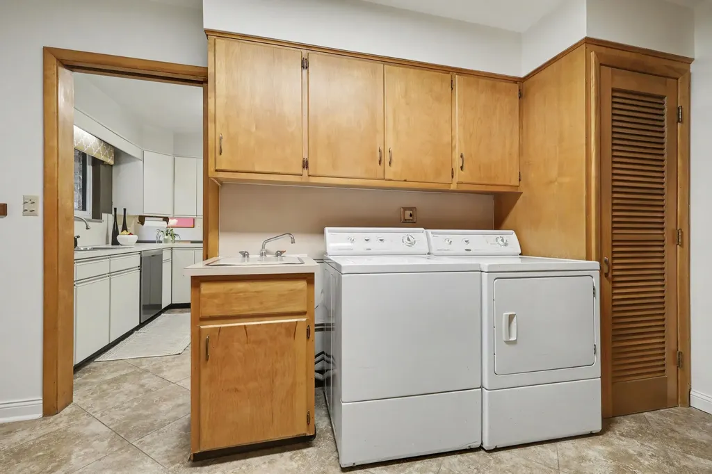 3160 Baker Park Drive SE Grand Rapids City MI 49508