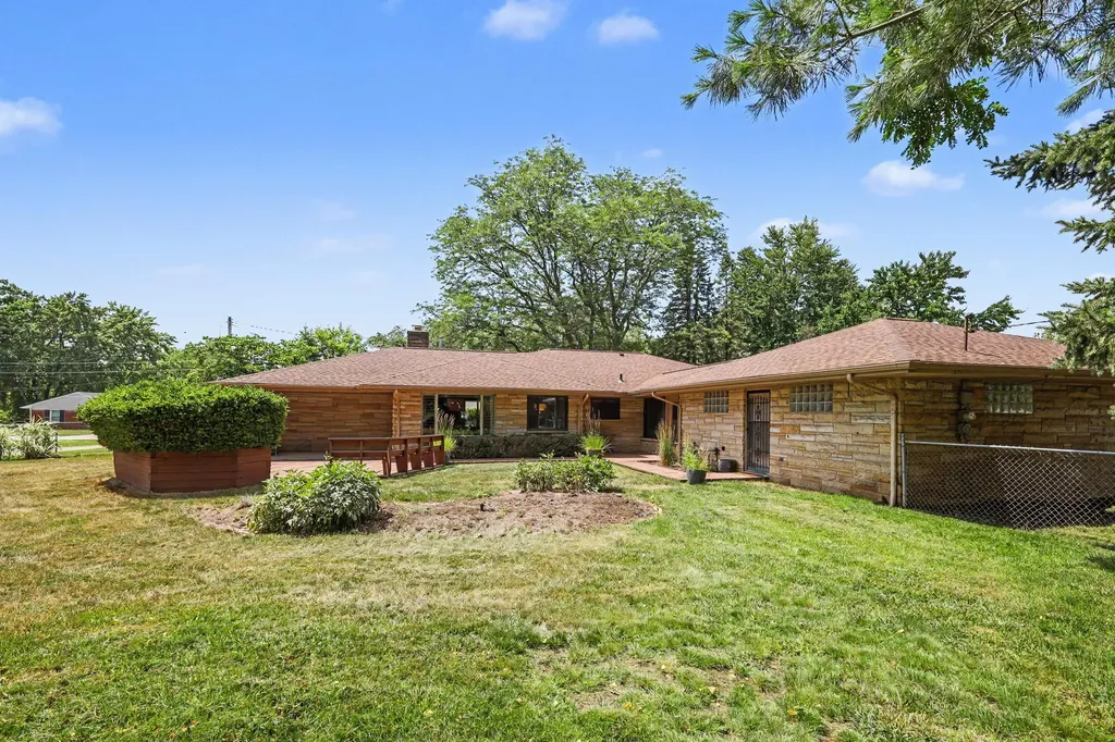 3160 Baker Park Drive SE Grand Rapids City MI 49508