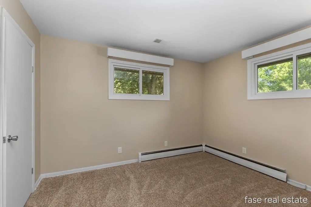 7676 Courtland Drive NE Cannon Township MI 49341