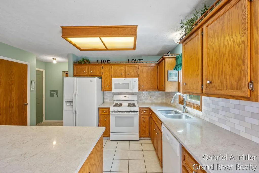 1472 Caprice Drive Georgetown Charter Township MI 49428