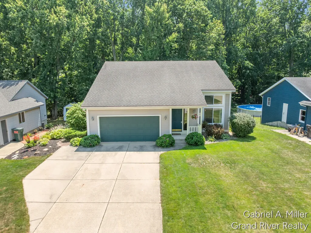 1472 Caprice Drive Georgetown Charter Township MI 49428