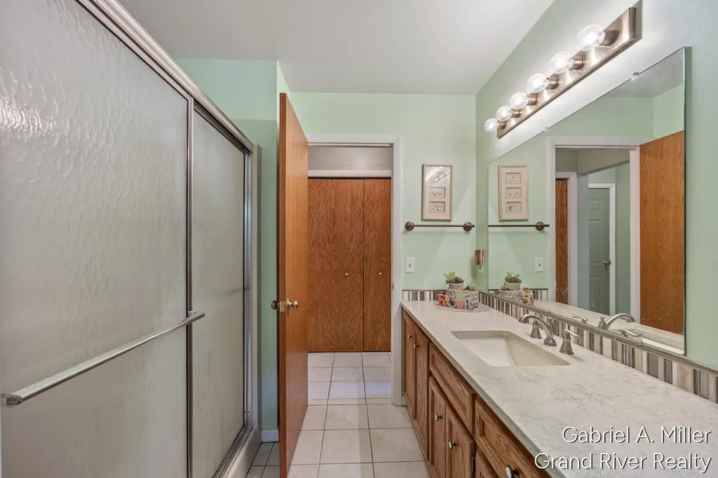 1472 Caprice Drive Georgetown Charter Township MI 49428