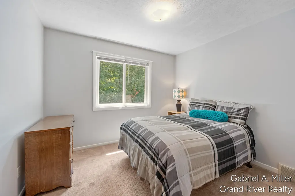1472 Caprice Drive Georgetown Charter Township MI 49428