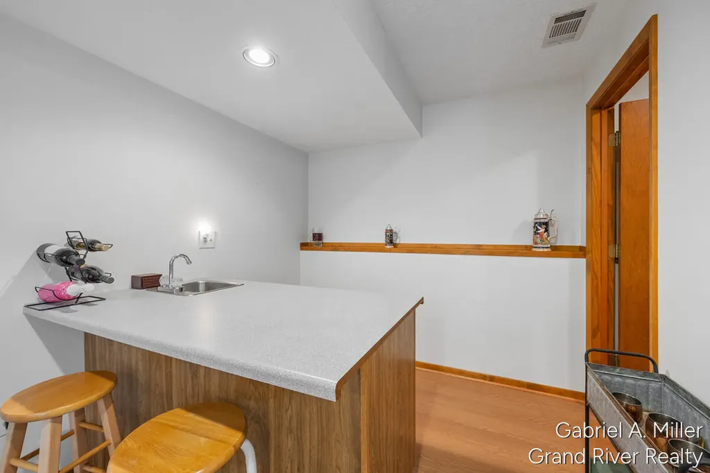 1472 Caprice Drive Georgetown Charter Township MI 49428