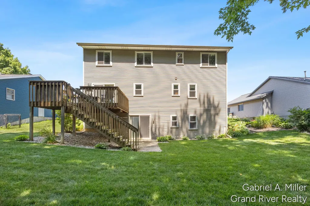 1472 Caprice Drive Georgetown Charter Township MI 49428