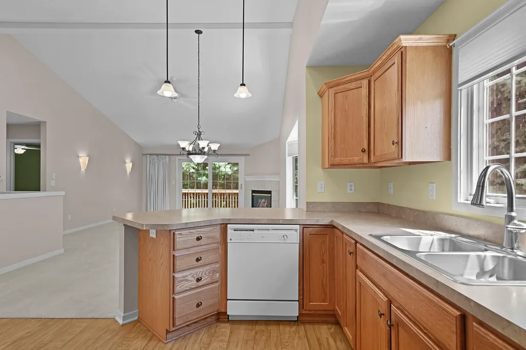 475 Timberlake Drive E Park Township MI 49424