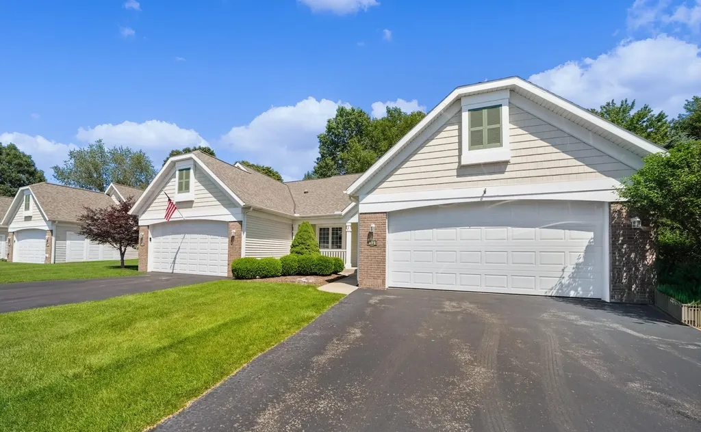 475 Timberlake Drive E Park Township MI 49424