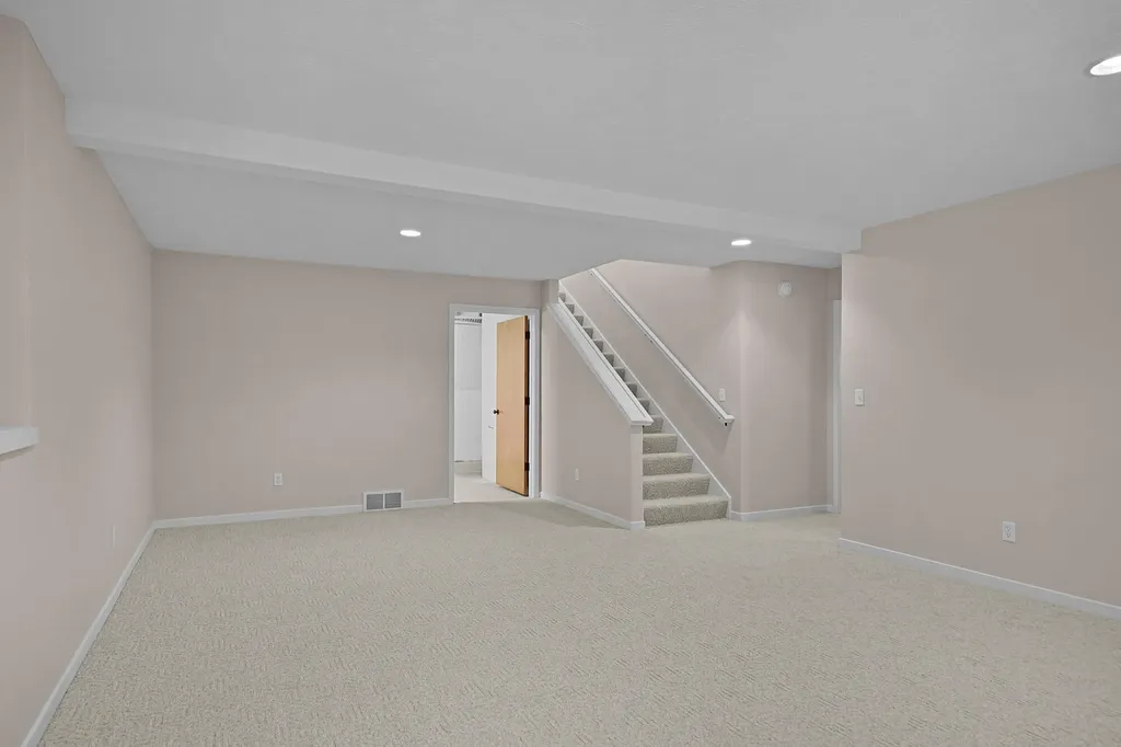 475 Timberlake Drive E Park Township MI 49424