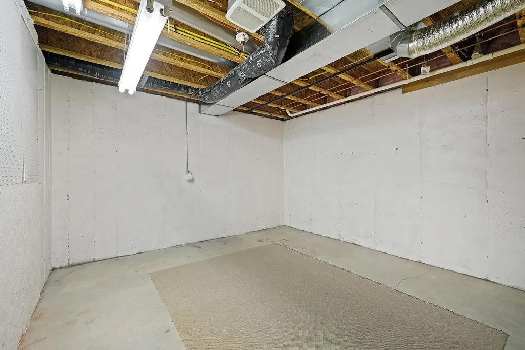 475 Timberlake Drive E Park Township MI 49424