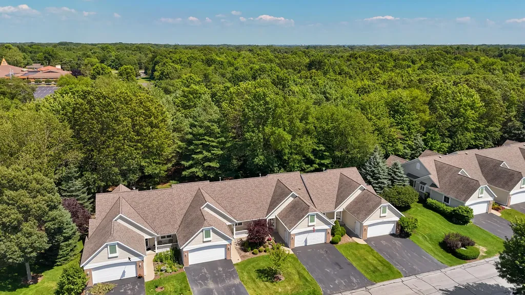 475 Timberlake Drive E Park Township MI 49424