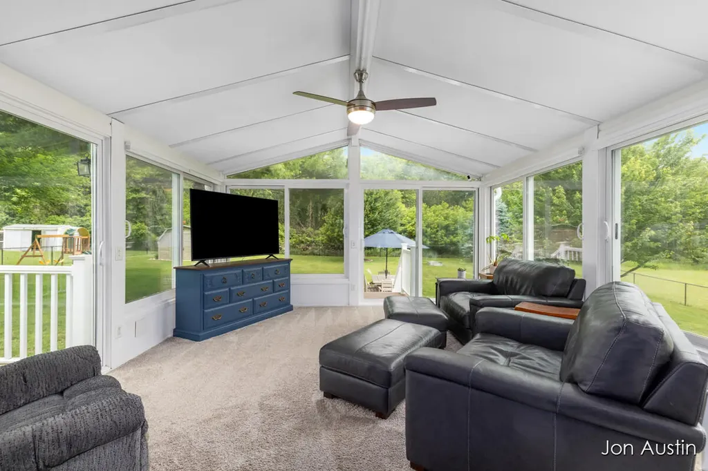 6323 Longacre Street NE Courtland Township MI 49341