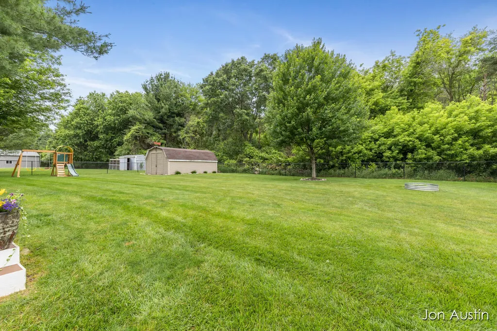 6323 Longacre Street NE Courtland Township MI 49341