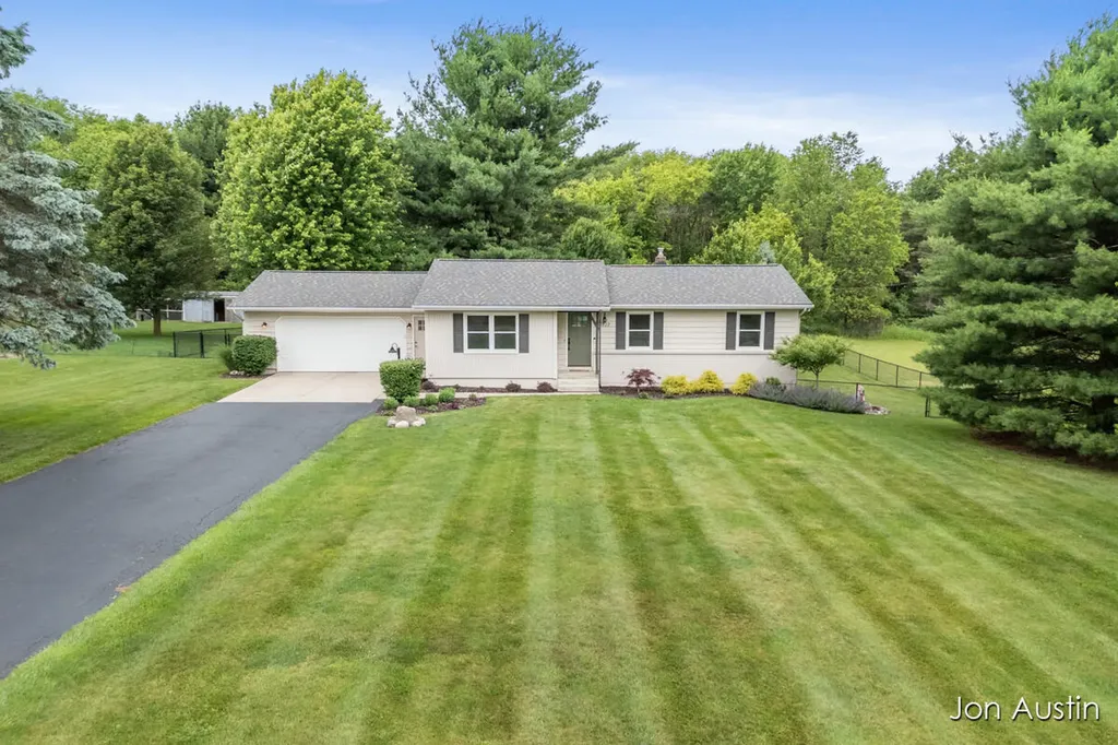 6323 Longacre Street NE Courtland Township MI 49341