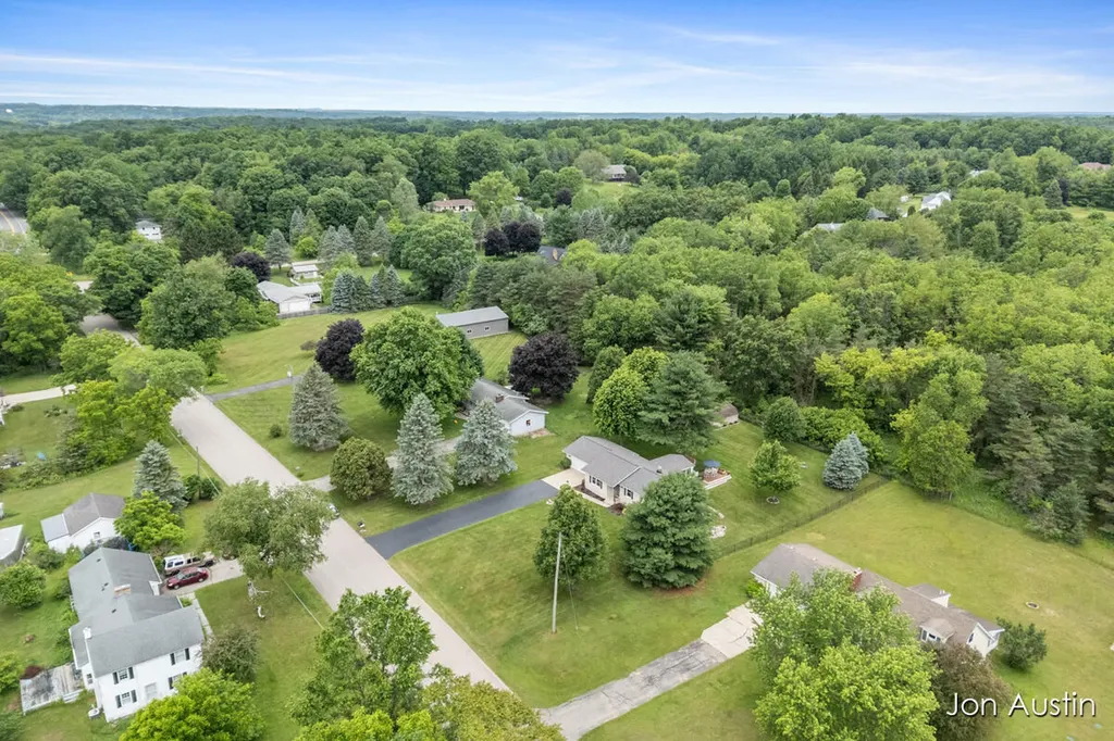 6323 Longacre Street NE Courtland Township MI 49341