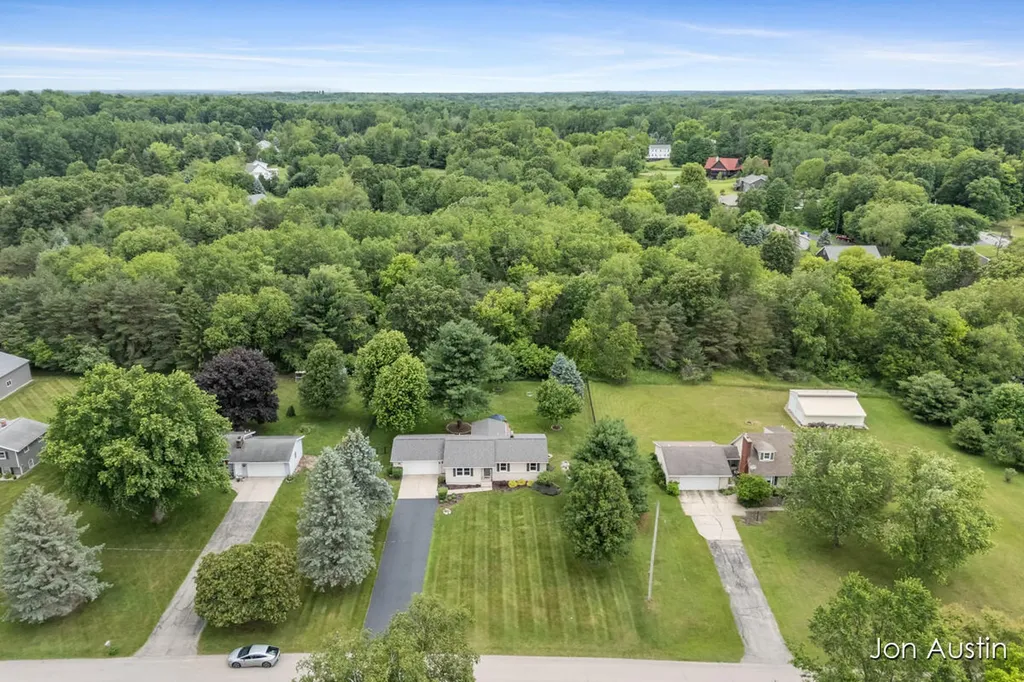 6323 Longacre Street NE Courtland Township MI 49341