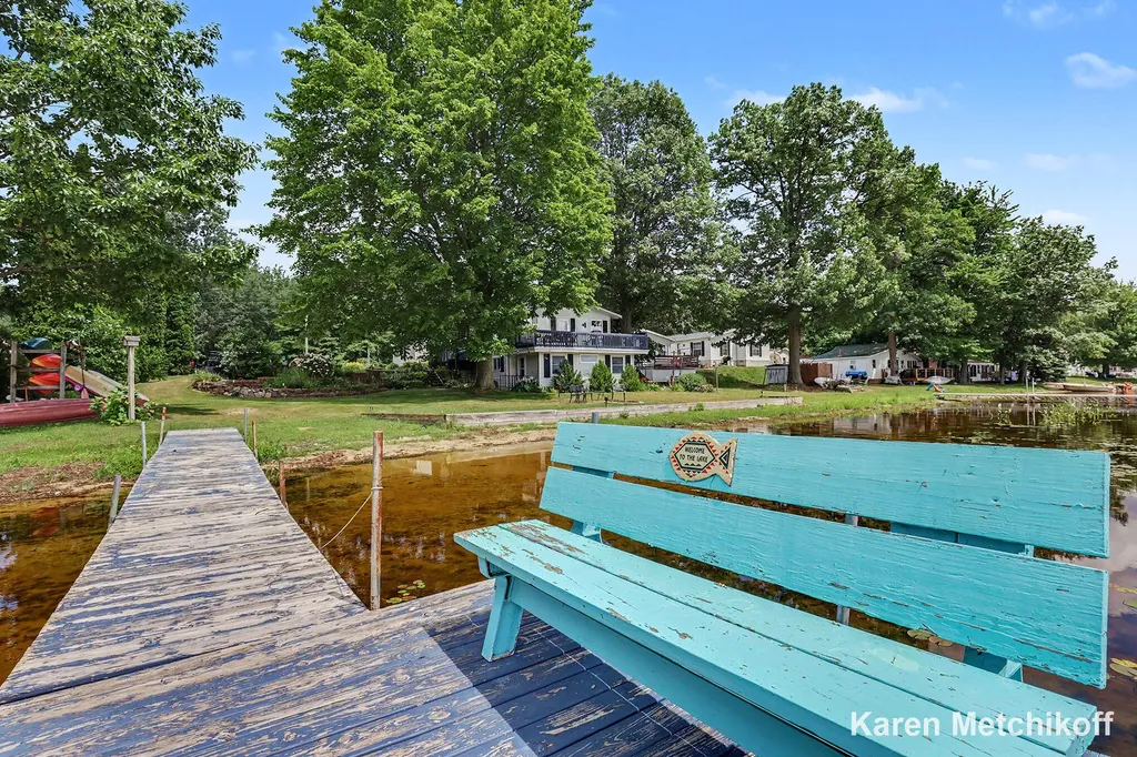 4991 Lakeview Drive Unknown City MI 49322
