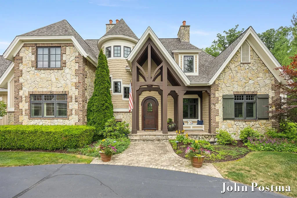5914 Whitworth Court SE Cascade Charter Township MI 49546