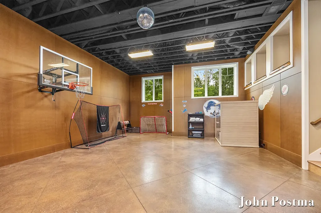 5914 Whitworth Court SE Cascade Charter Township MI 49546