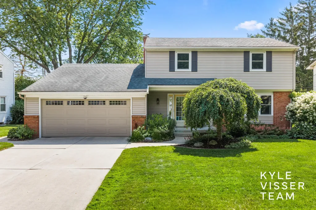 2032 Edgewood Avenue SE Grand Rapids City MI 49546