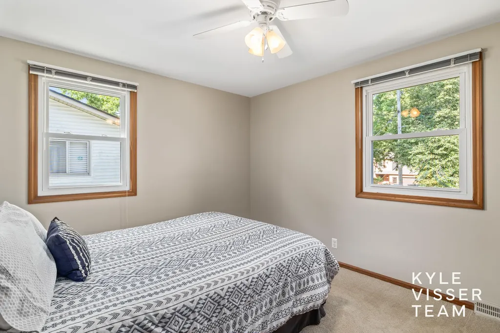 2032 Edgewood Avenue SE Grand Rapids City MI 49546