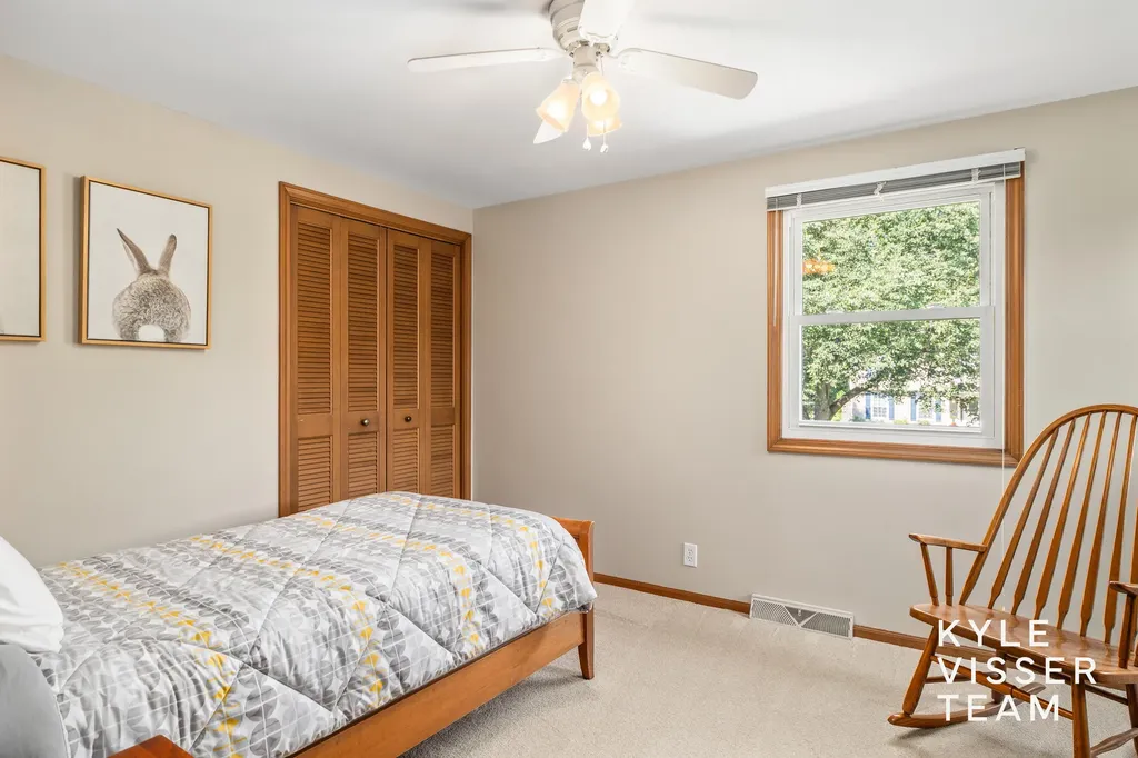 2032 Edgewood Avenue SE Grand Rapids City MI 49546