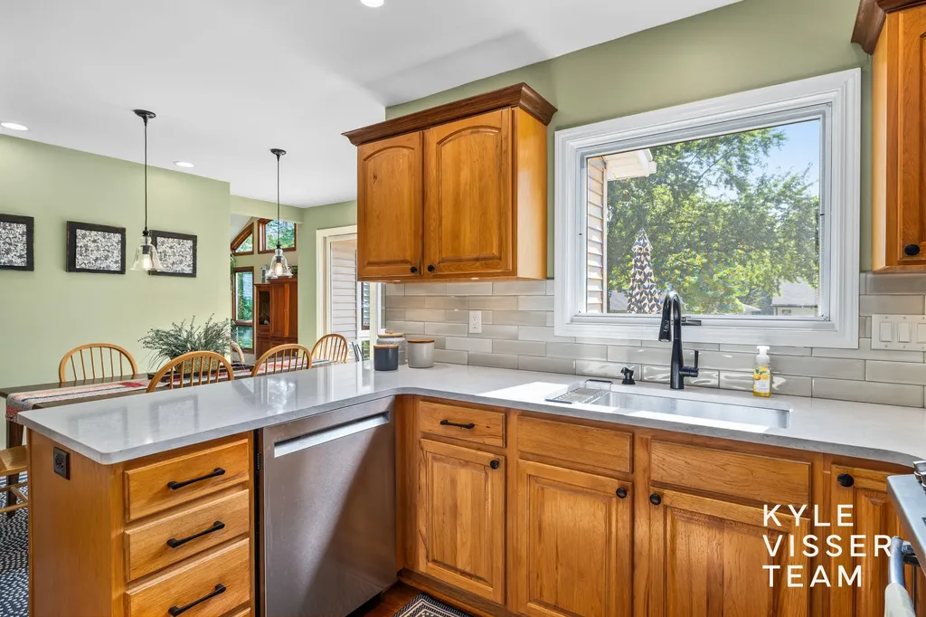 2032 Edgewood Avenue SE Grand Rapids City MI 49546