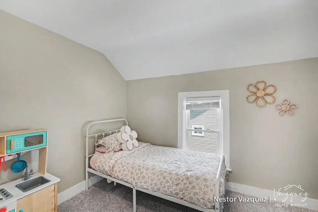 234 Knapp Street NE Grand Rapids City MI 49505