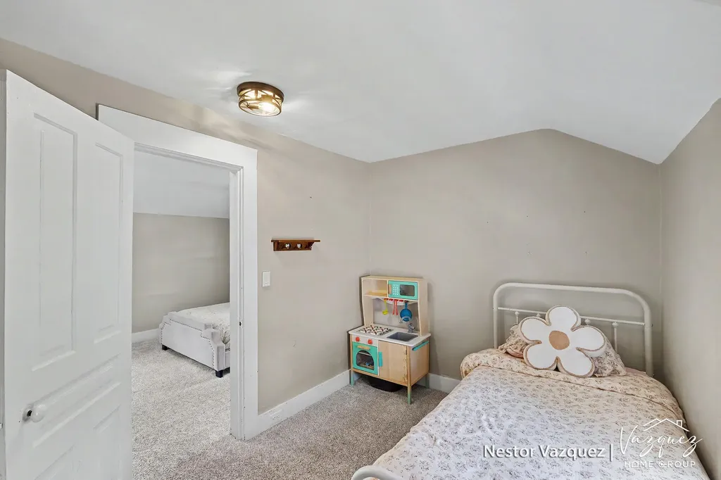 234 Knapp Street NE Grand Rapids City MI 49505