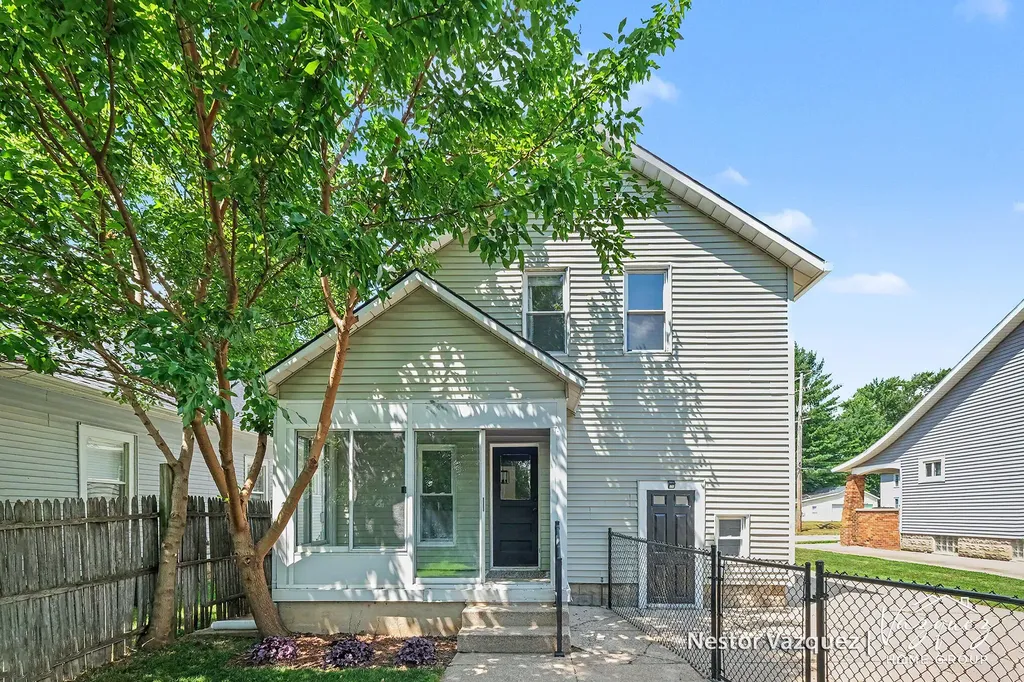 234 Knapp Street NE Grand Rapids City MI 49505