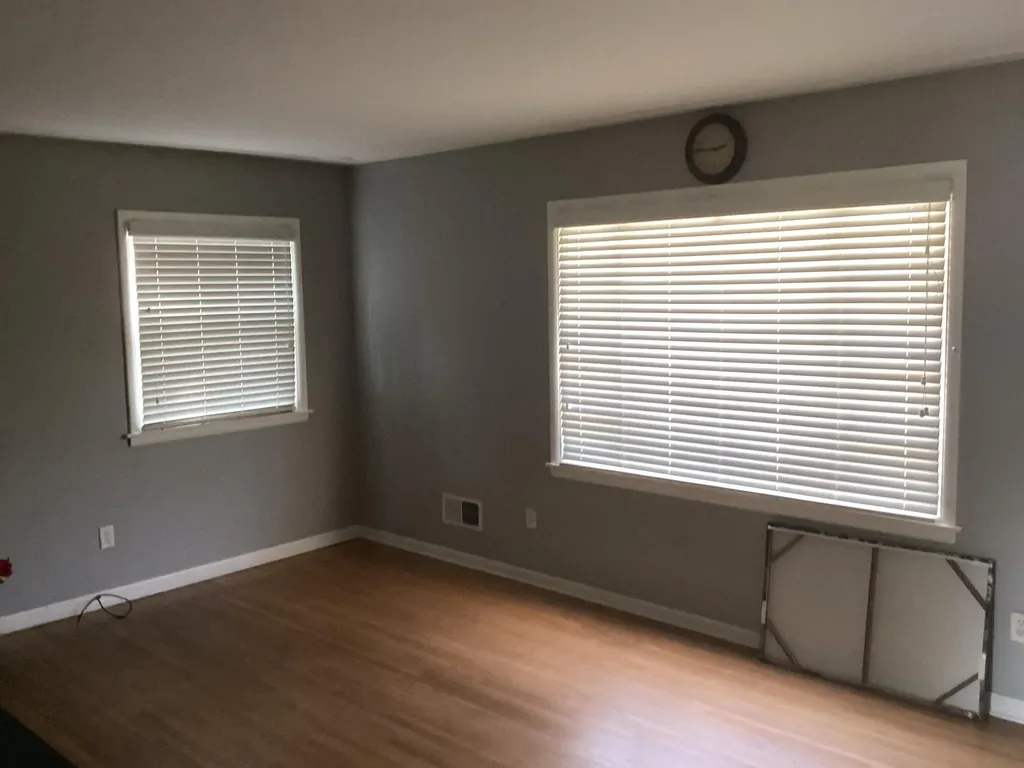 4514 Grantwood Avenue SE Kentwood City MI 49508