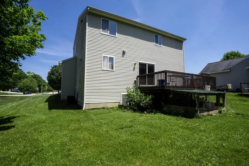 2678 Cotherstone Drive SW Wyoming City MI 49418