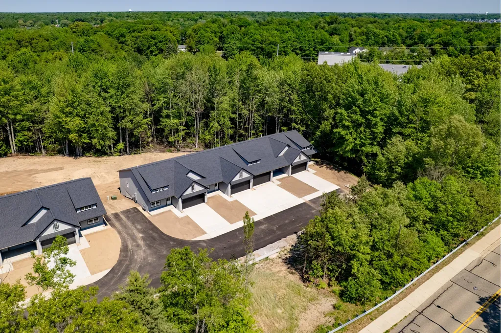 17428 Ridge Avenue Ferrysburg City MI 49456