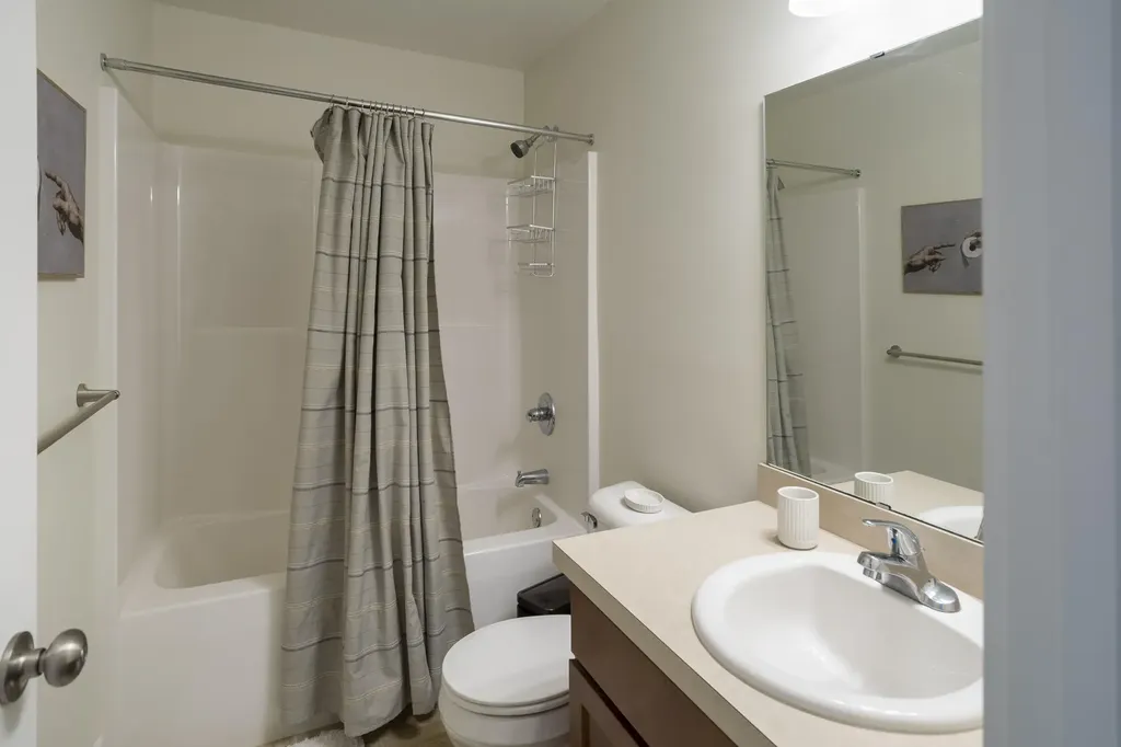 10087 S Crossroad Circle SE Caledonia Township MI 49316