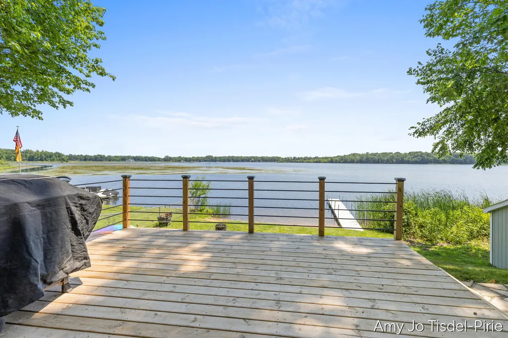 1760 S Colonel Point Drive Crystal Township MI 48818