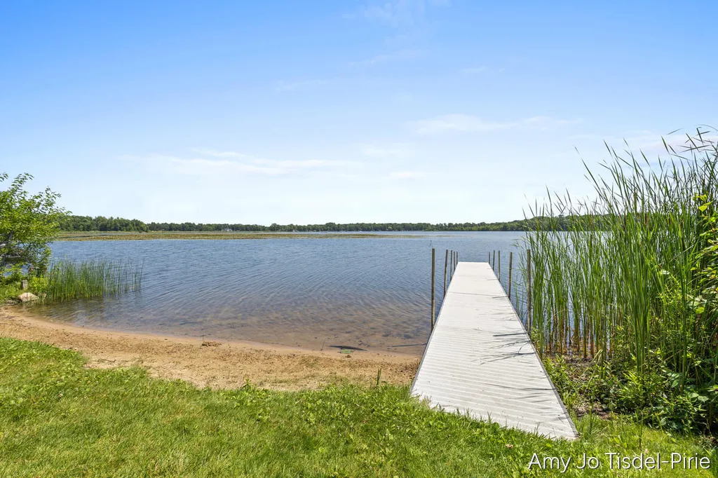 1760 S Colonel Point Drive Crystal Township MI 48818