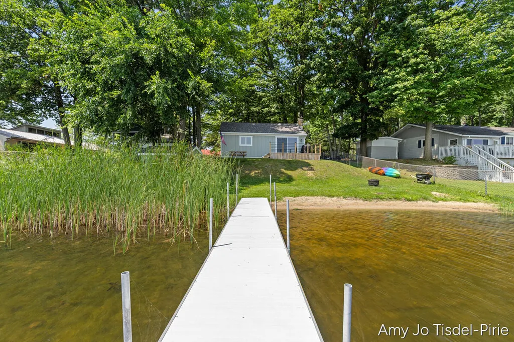 1760 S Colonel Point Drive Crystal Township MI 48818
