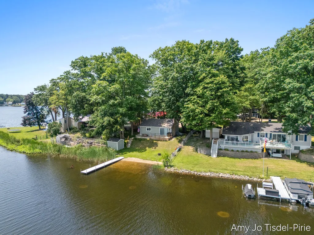 1760 S Colonel Point Drive Crystal Township MI 48818