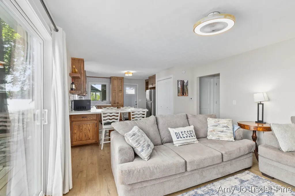 1760 S Colonel Point Drive Crystal Township MI 48818